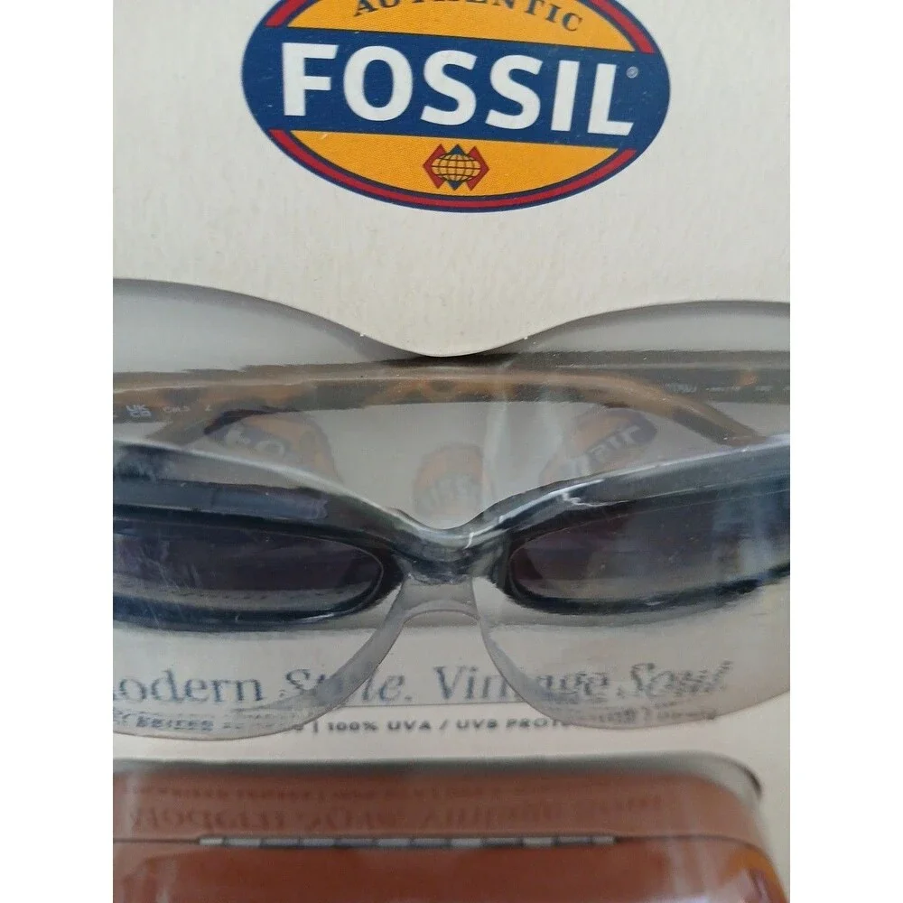 FOSSIL Polarized Womens Sunglasses New In Sealed Package